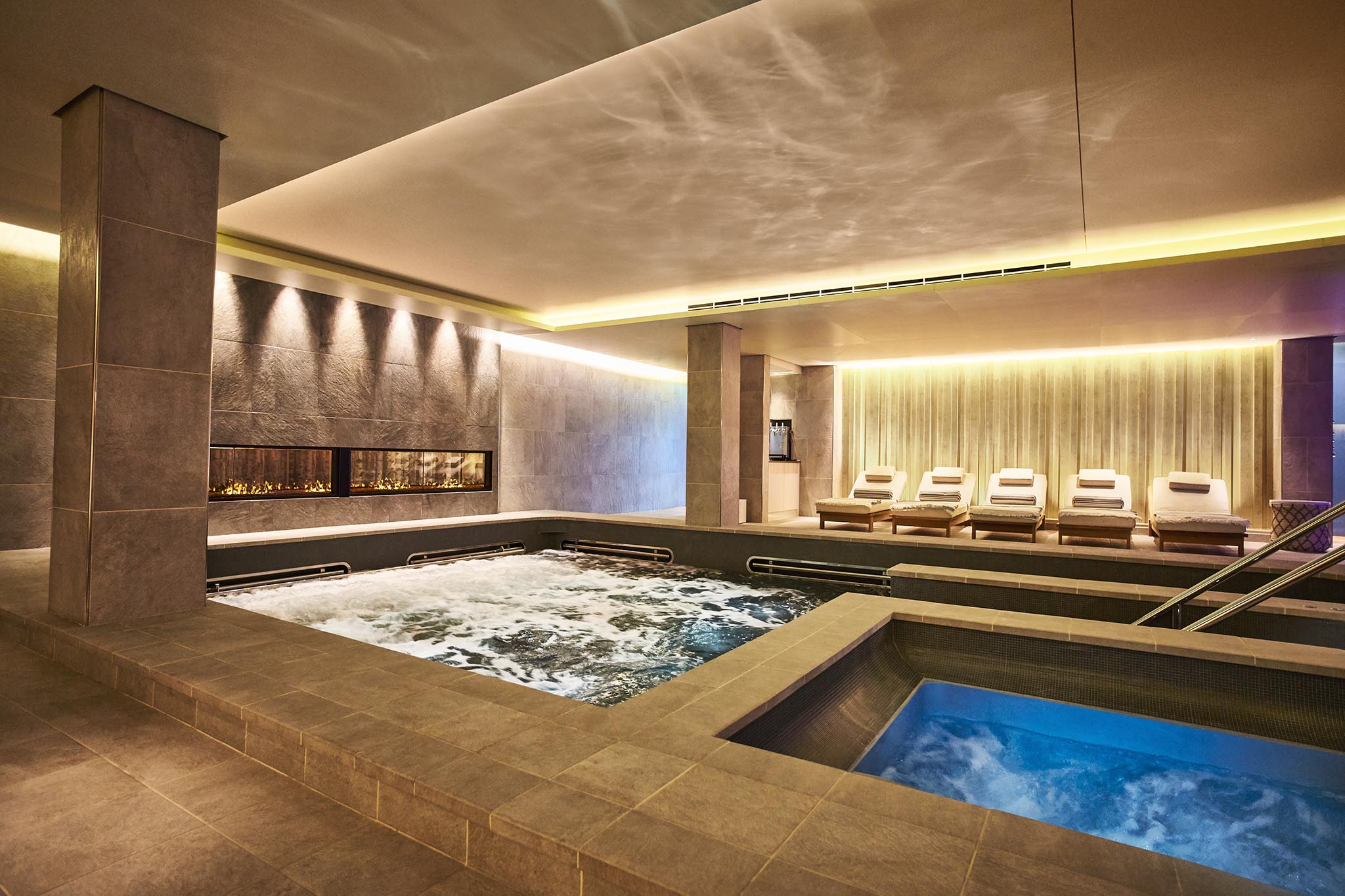 プール＆ジャグジー