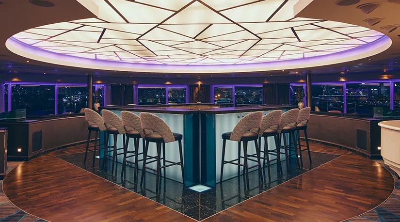 バー＆ラウンジ