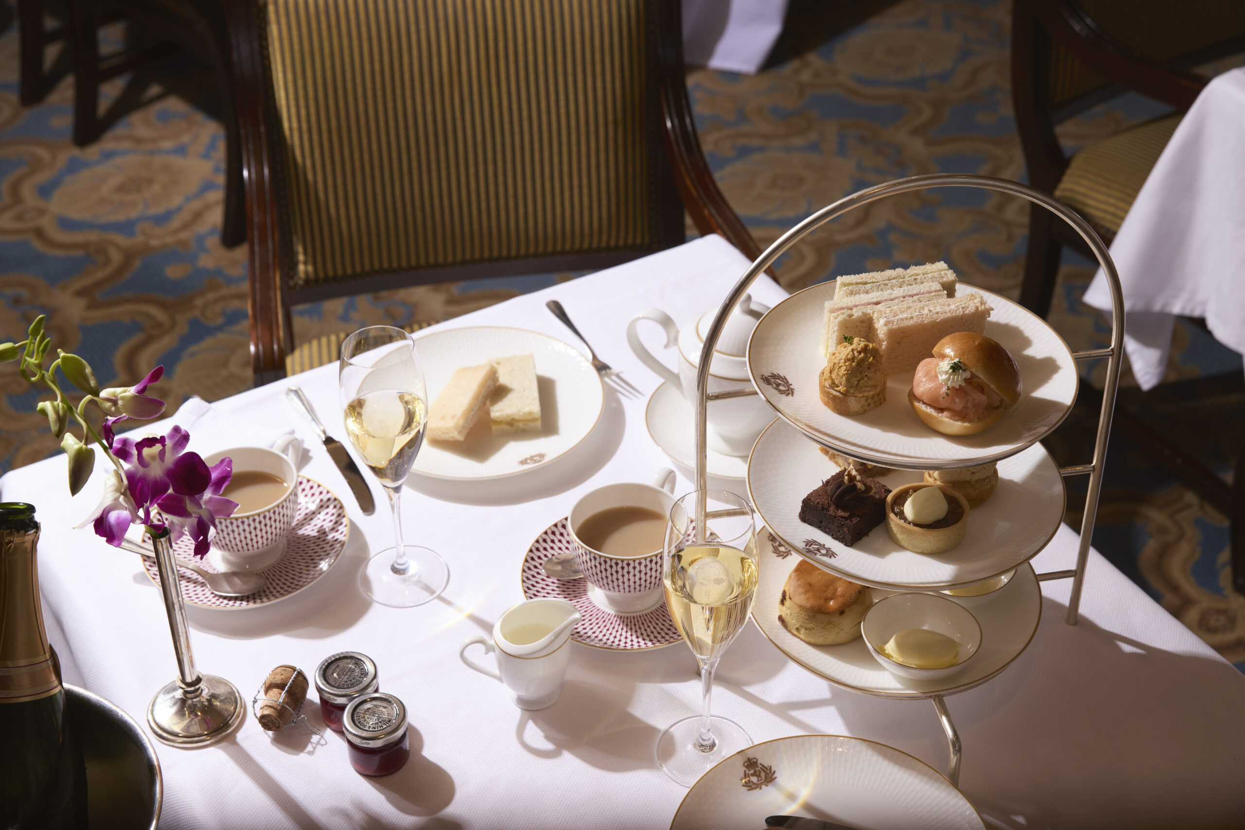 伝統のアフタヌーンティー