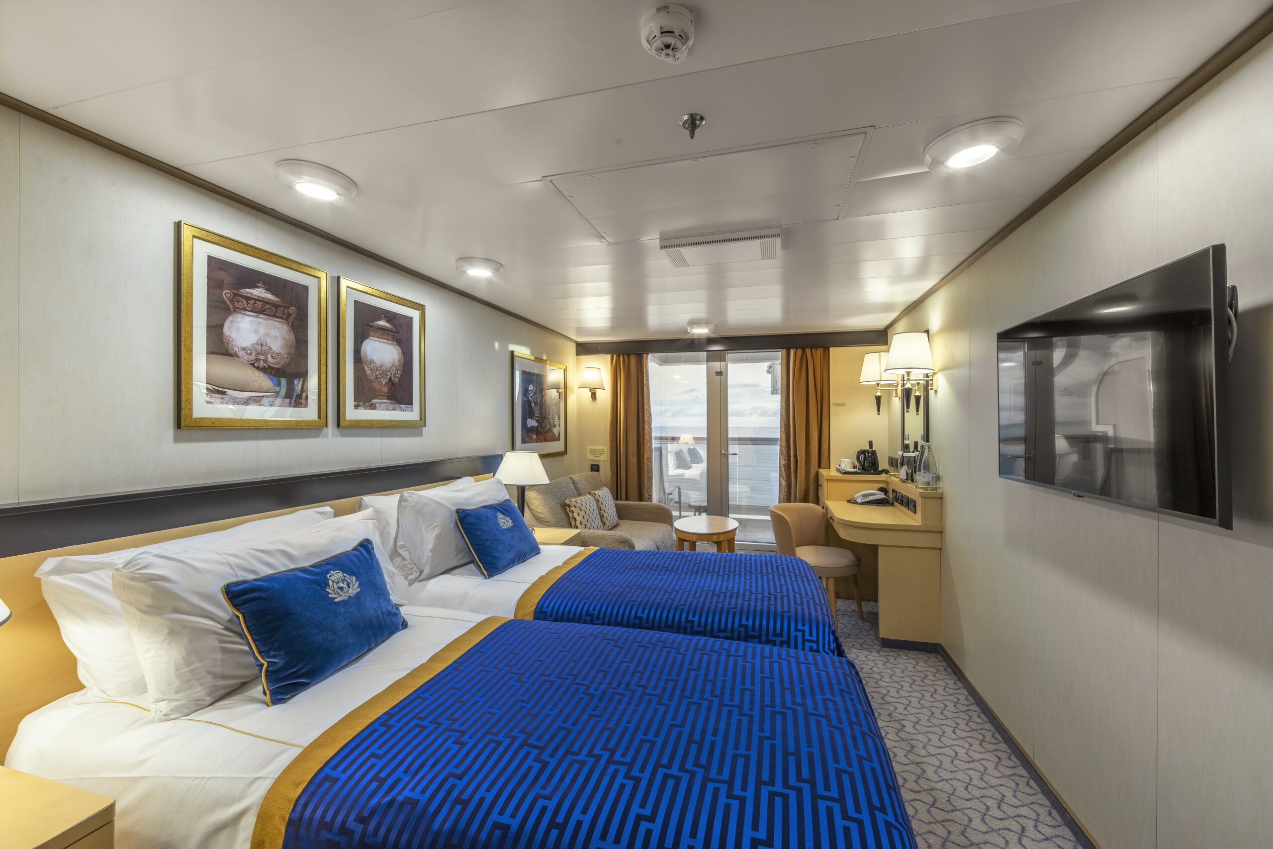 ブリタニアバルコニー（海側）